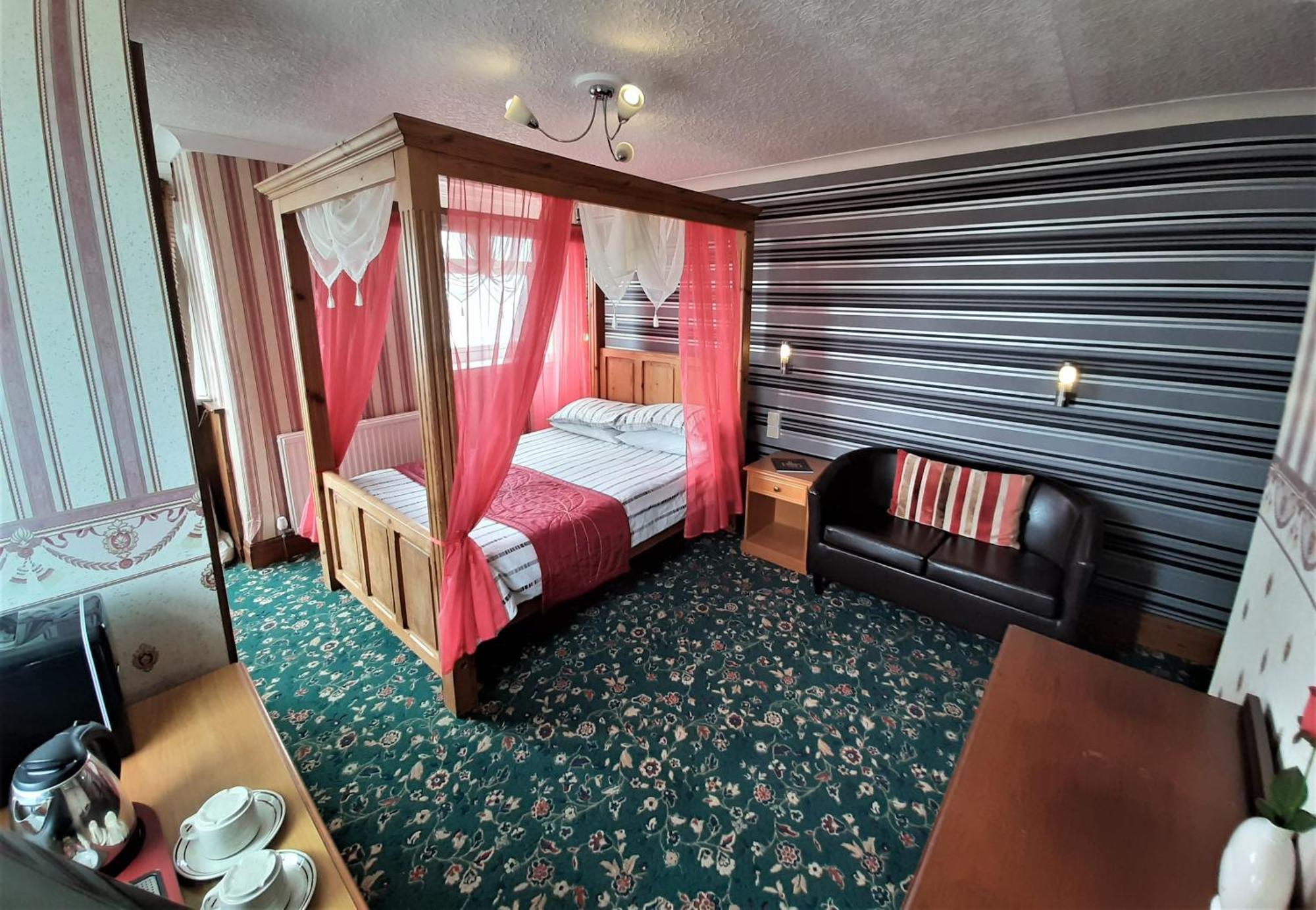 Cherry Blossom Inn Blackpool Exterior photo